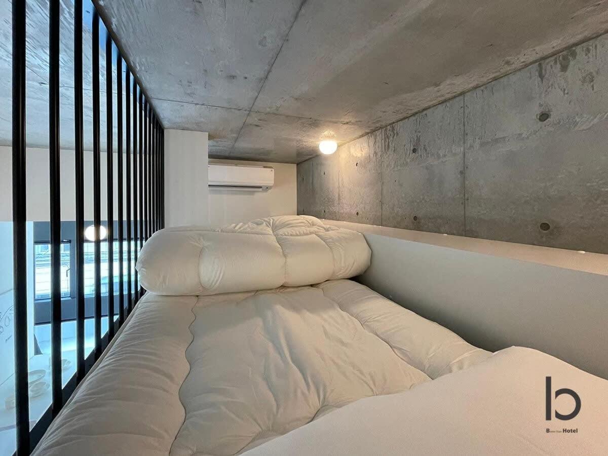 Bhotel Nekoyard - Stylish Loft Studio Steps From Peace Park 히로시마 외부 사진