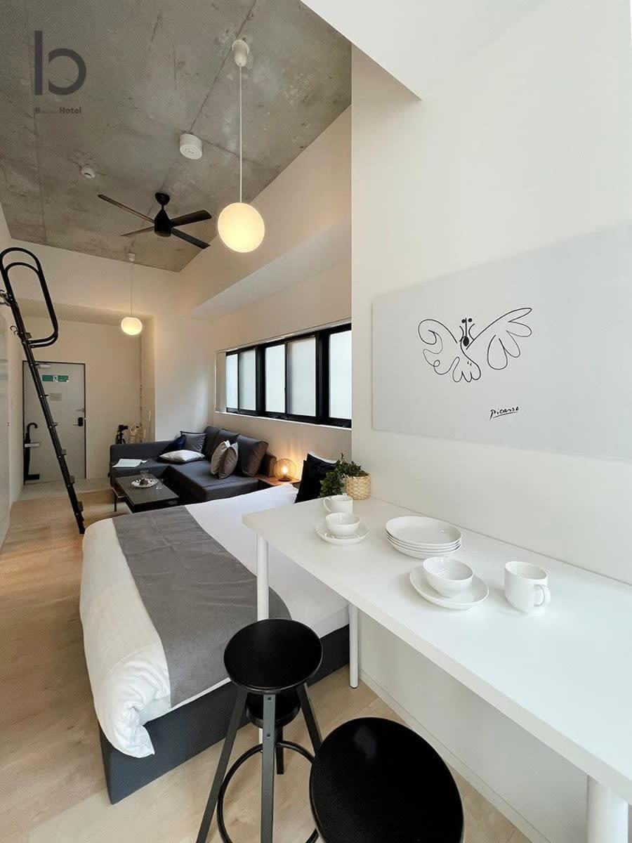Bhotel Nekoyard - Stylish Loft Studio Steps From Peace Park 히로시마 외부 사진